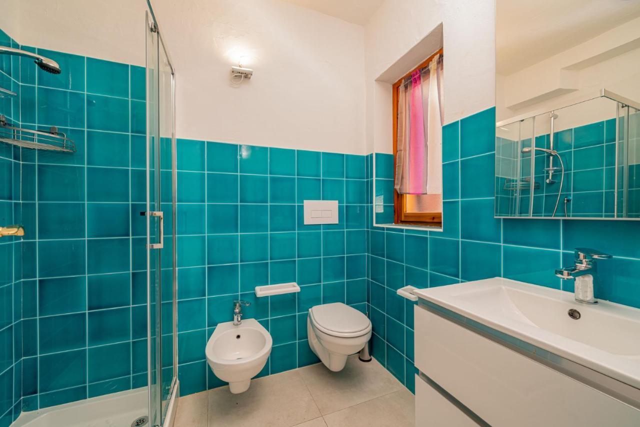 Appartamento Residenziale Trilocale 6 Posti Letto Via Oristano San Teodoro  Exterior foto